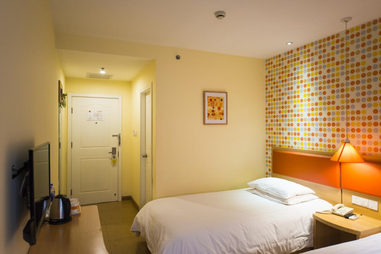 Home Inn Chongqing Nanping Pedestrian Street Branch Екстер'єр фото